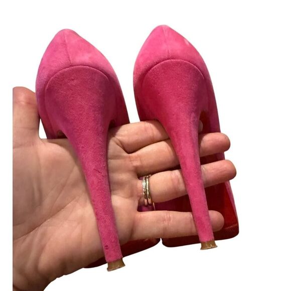 *BOGO FREE* Christian Louboutin Pink Prive Open Toe Velvet Pumps - Picture 5 of 12
